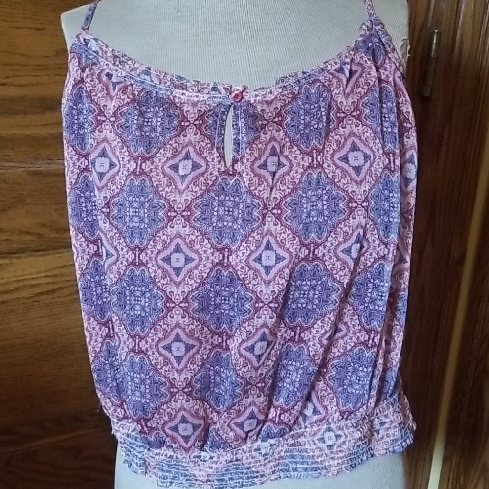 Cute paisley crop top
